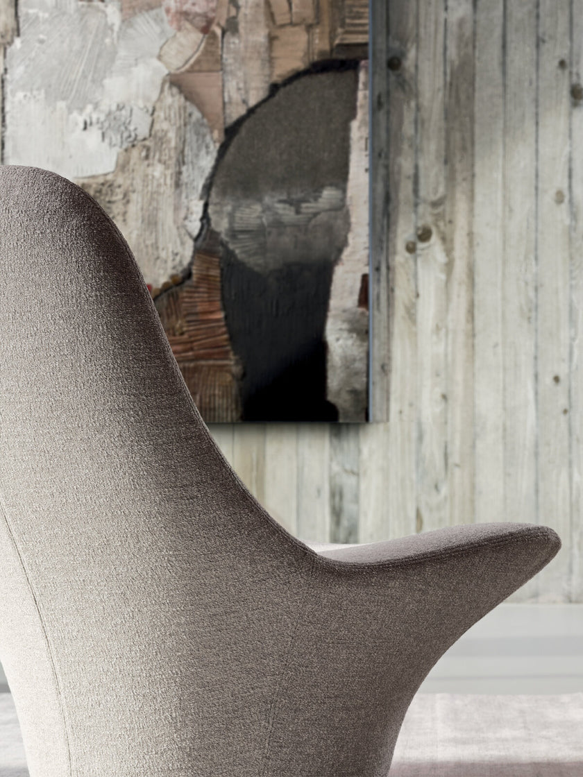 Manta Sculptural Lounge Armchair by Daniele Lo Scalzo Moscheri for Ditre Italia | Casa Design Group