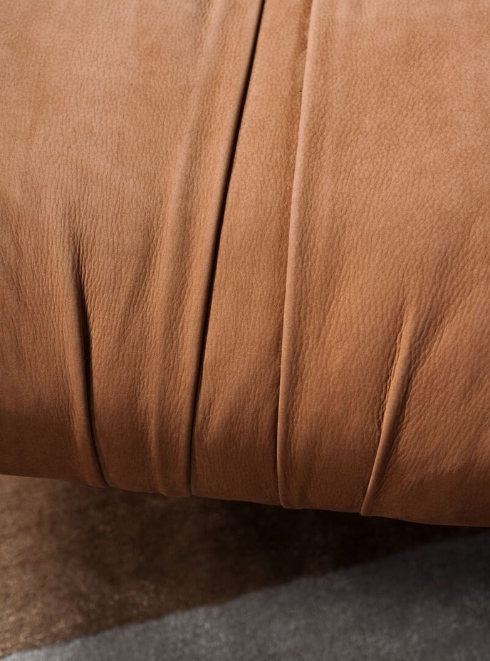 Marilyn Swivel Lounge Armchair by Draga & Aurel for Baxter | Casa Design Group
