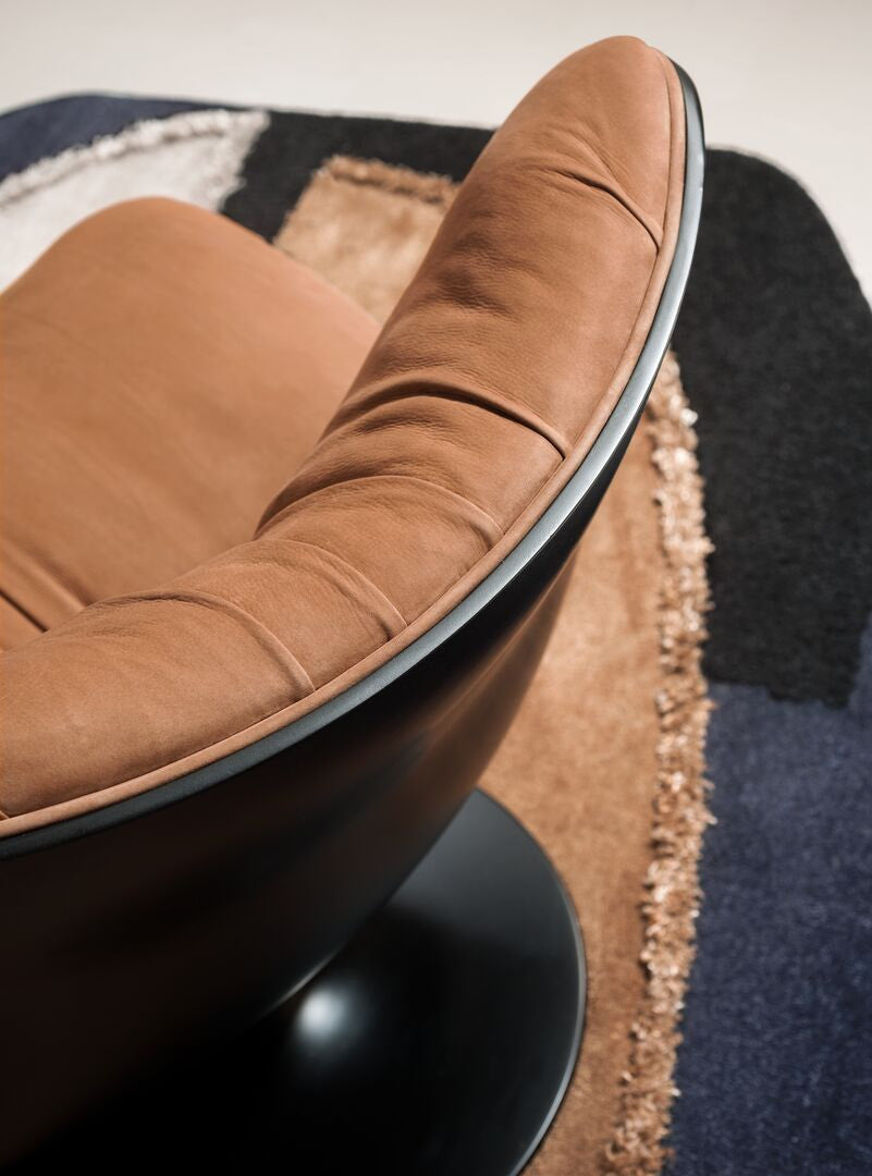 Marilyn Swivel Lounge Armchair by Draga & Aurel for Baxter | Casa Design Group