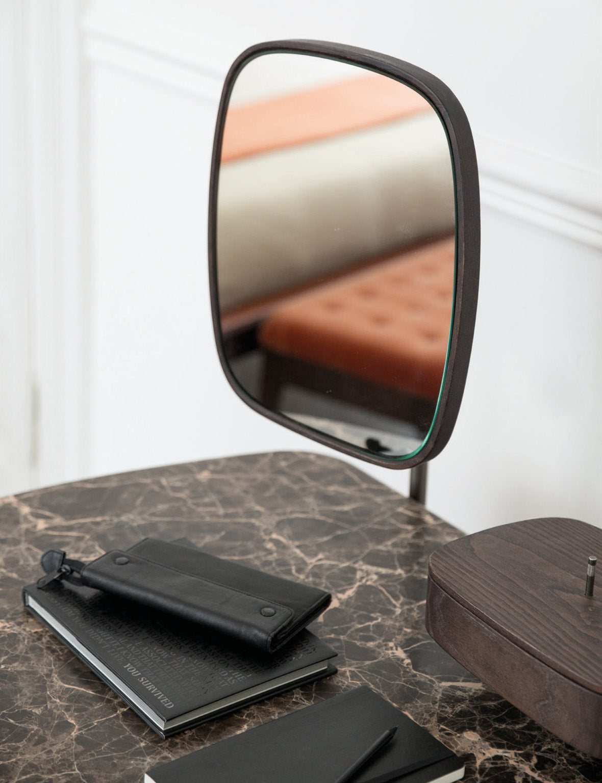 High End Maskara Desk by Porada Casa Design Group