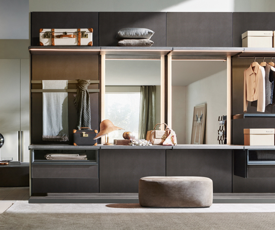 High End Master Dressing Walk-in Closet by Molteni&C Casa Design Group