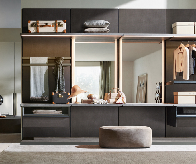 High End Master Dressing Walk-in Closet by Molteni&C Casa Design Group
