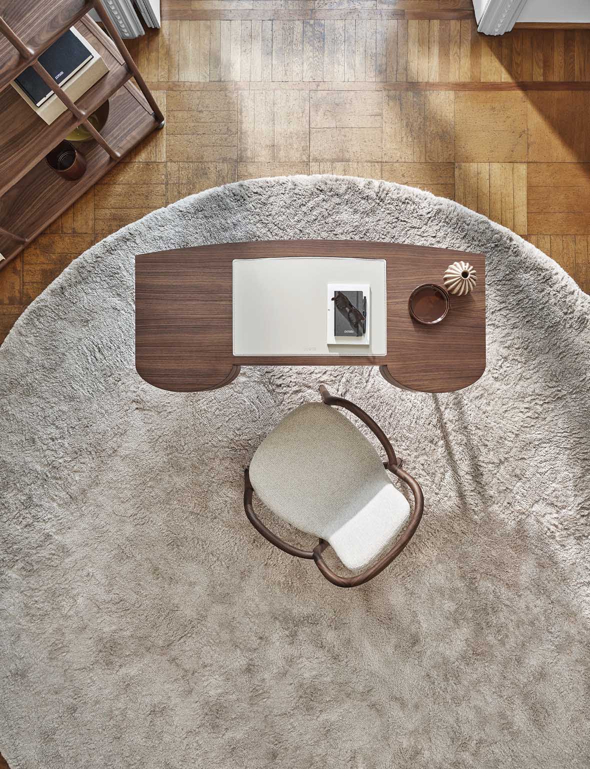High End Maskara Desk by Porada Casa Design Group