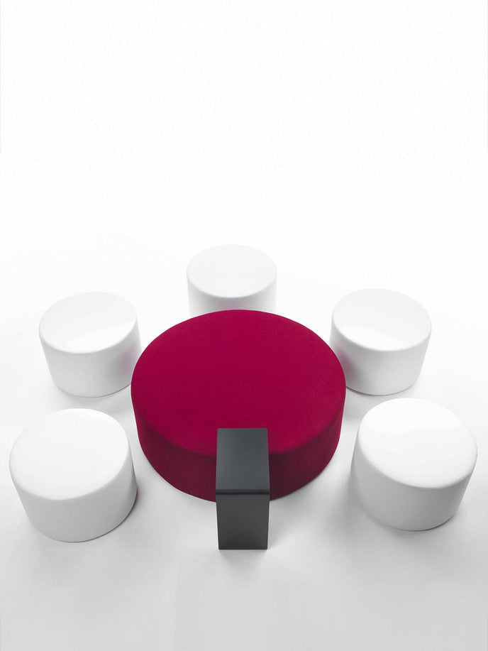 Mini Folded Metal C Table by Giulio Marelli | Casa Design Group