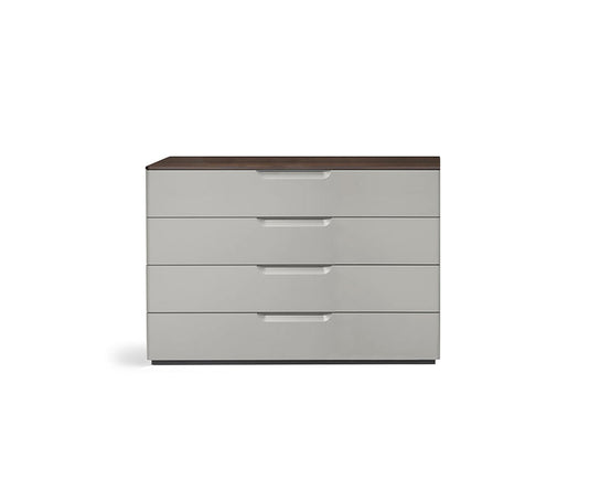 Luxury 7070 Dresser by Rodolfo Dordoni for Molteni&C | High-End Bedroom Storage | Casa Design Group