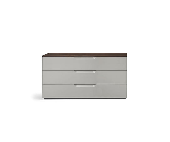Luxury 7070 Dresser by Rodolfo Dordoni for Molteni&C | High-End Bedroom Storage | Casa Design Group