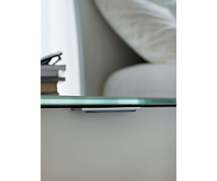 Luxury 909 Dresser by Luca Meda for Molteni&C | High-End Modular Bedroom Storage | Casa Design Group