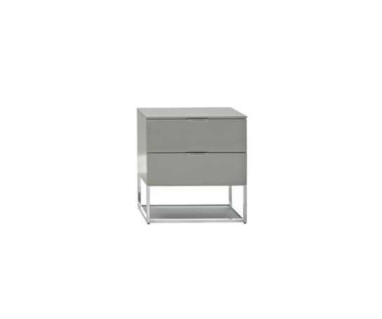 Luxury 909 Nightstand by Luca Meda for Molteni&C | High-End Bedside Table | Casa Design Group