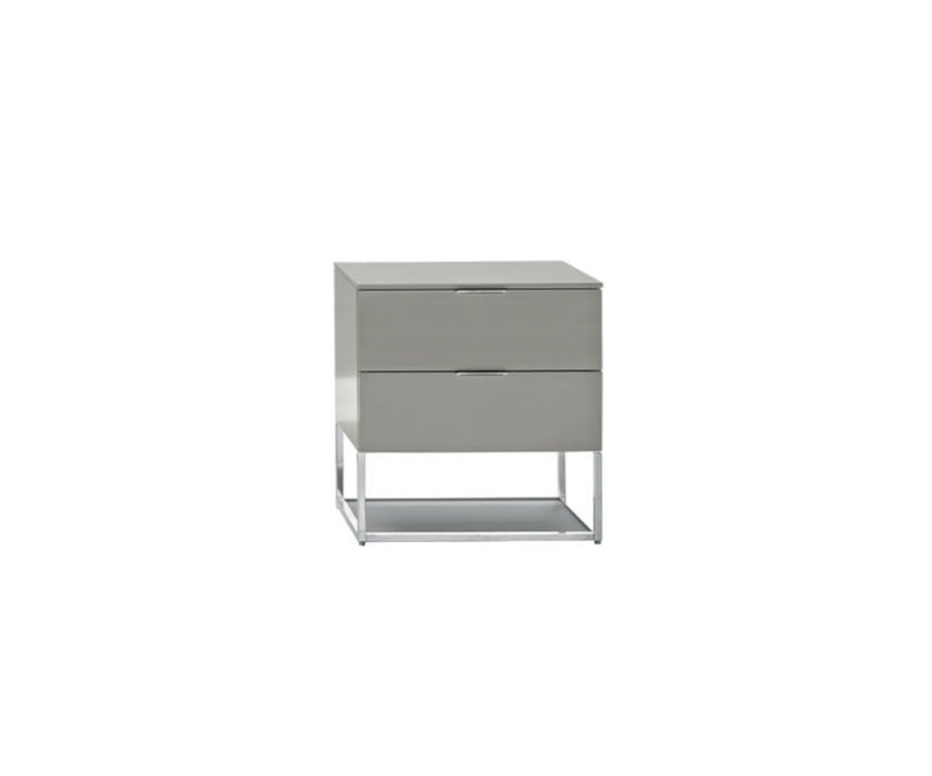 Luxury 909 Nightstand by Luca Meda for Molteni&C | High-End Bedside Table | Casa Design Group