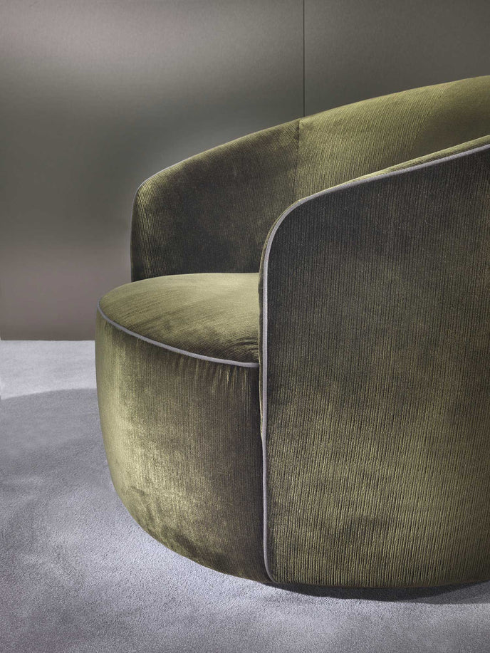 Moon Armchair by Marelli Casa Design Group