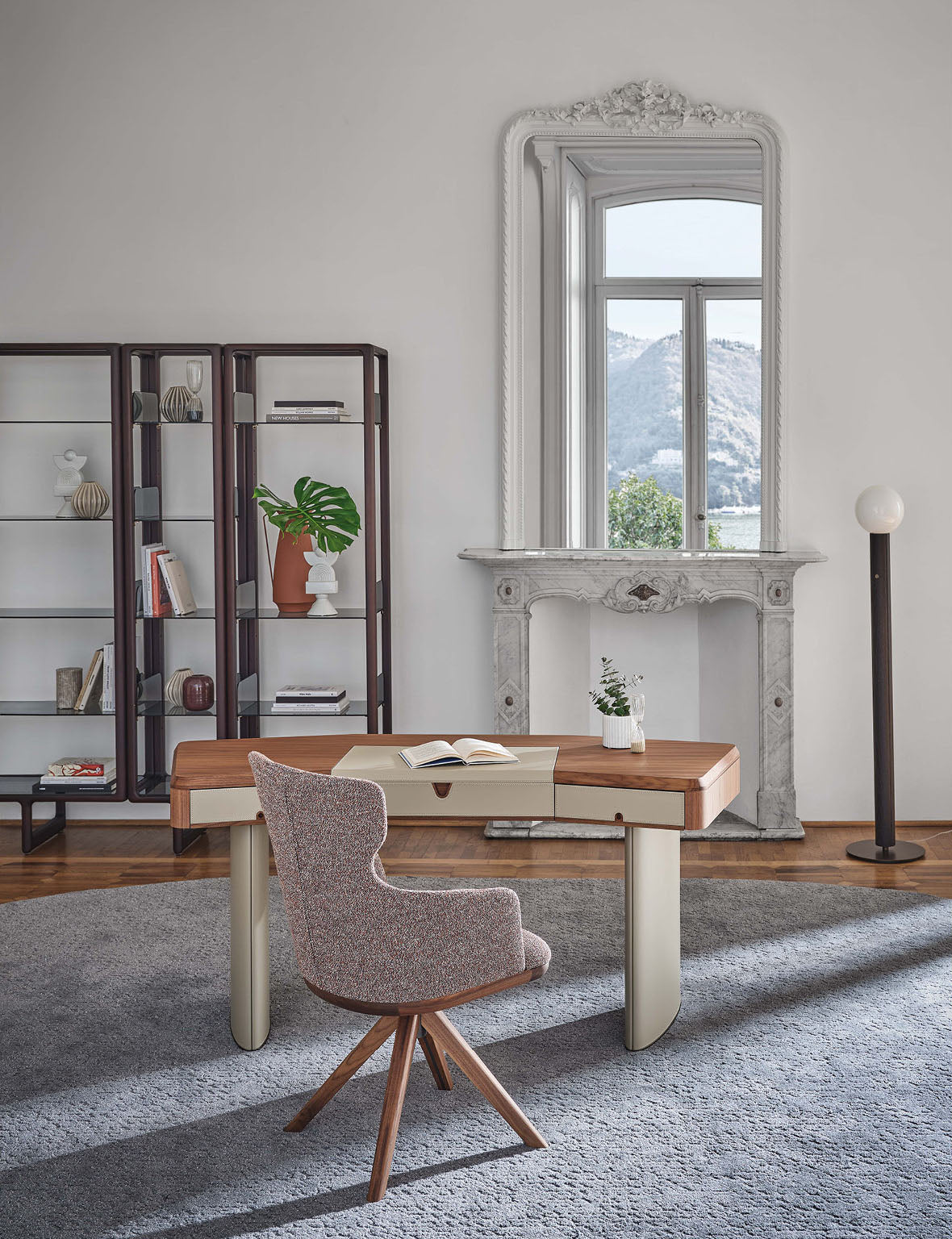 Moty Desk
