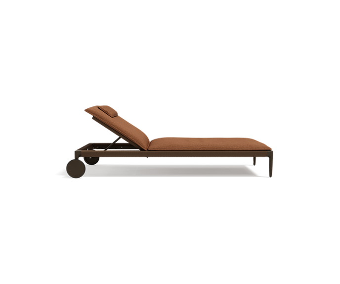 Nagomi sculptural woven lounger by INODA+SVEJE for Tribù | Casa Design Group