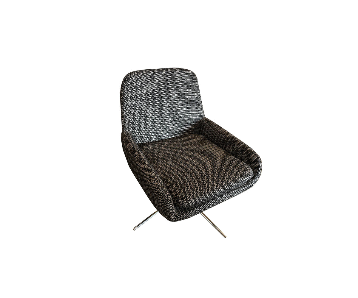 High-End Softline NOOMI Lounge Chair with Swivel Base Scandinavian Design Casa Design Group