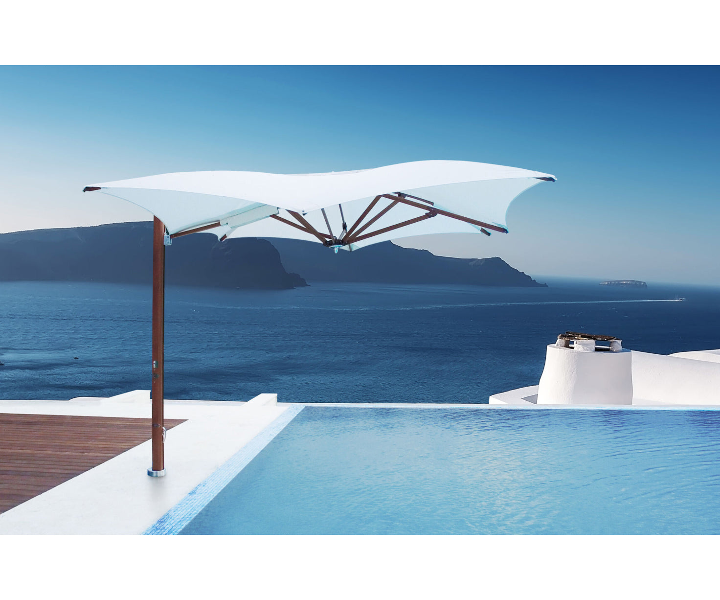 Durable luxury cantilever parasol by Tuuci Ocean Master Max Manta – Casa Design Group