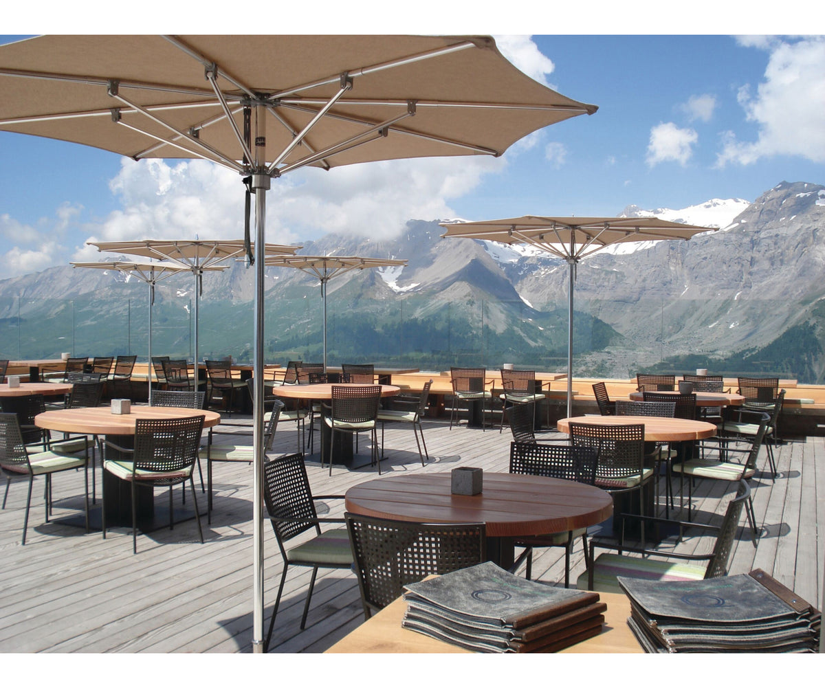 Contemporary Tuuci Ocean Master Zero Horizon outdoor parasol Casa Design Group