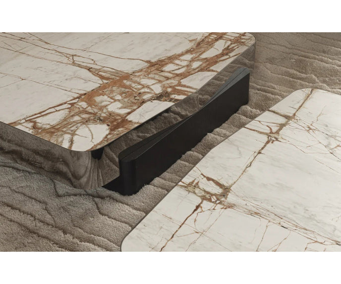 Odile hexagonal coffee table by Molteni&C designed by Christophe Delcourt.