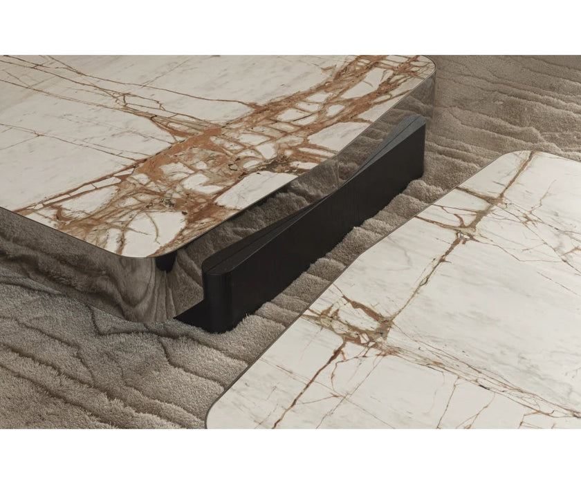 Odile hexagonal coffee table by Molteni&C designed by Christophe Delcourt.