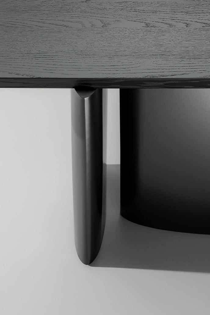 One sculptural console table by Alain Gilles for Bonaldo | Casa Design Group