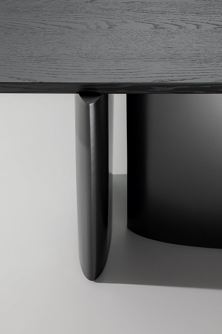 One sculptural console table by Alain Gilles for Bonaldo | Casa Design Group