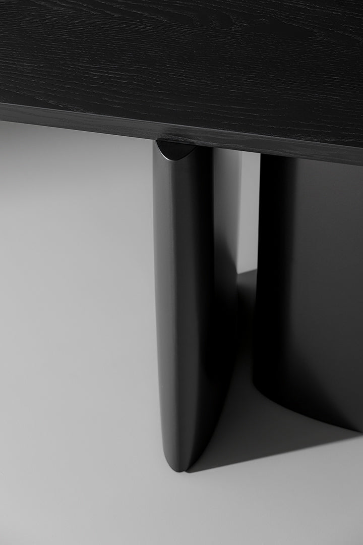 One sculptural console table by Alain Gilles for Bonaldo | Casa Design Group