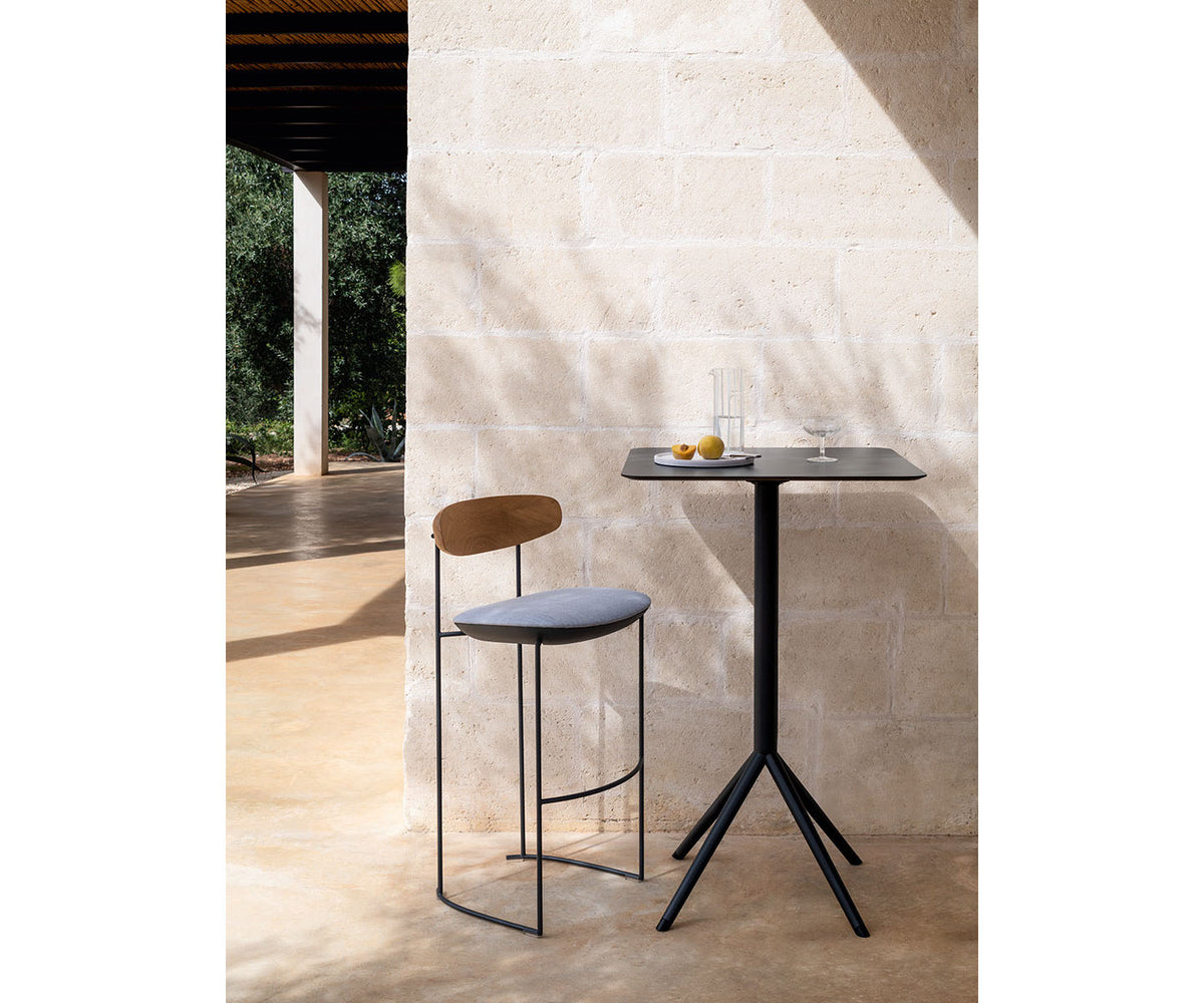 Functional OTX Outdoor Rectangular Bar Table by Potocco for Outdoor Spaces | Casa Design Group