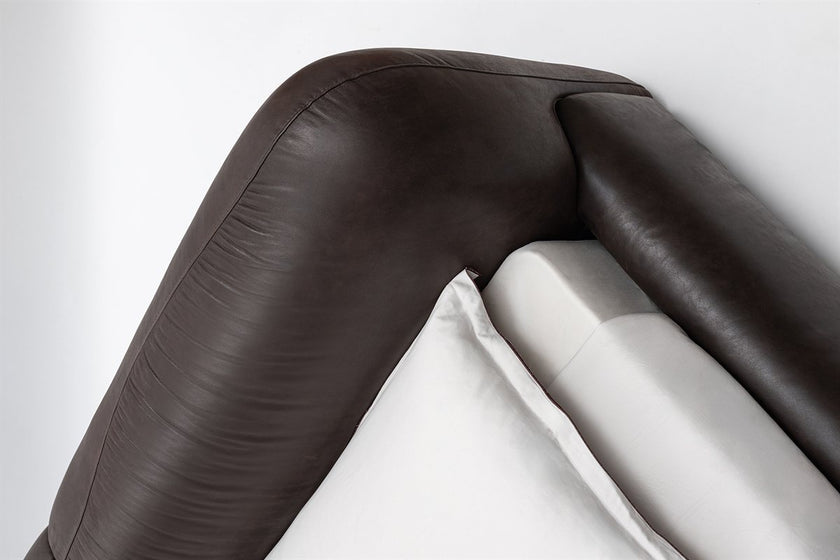 P26 Bed by Marco Boga for Gallotti&Radice | Casa Design Group