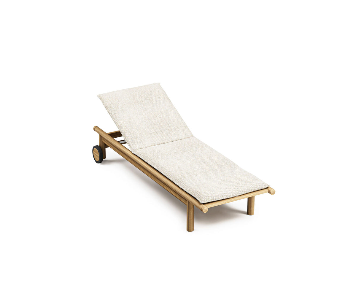 Luxury Panama Chaise Longue by Atmosphera in Teak Casa Design Group