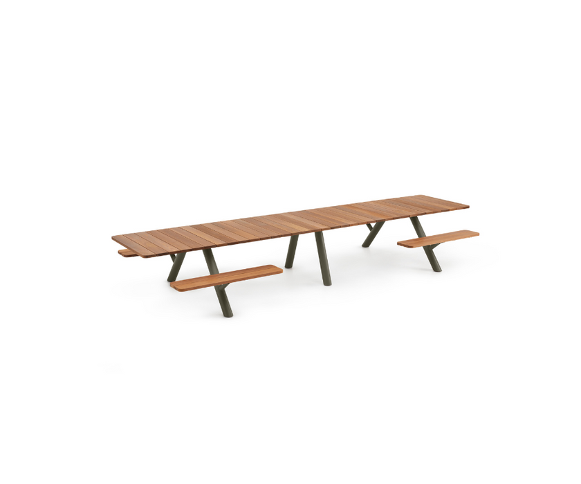 Panigiri Picnic Table