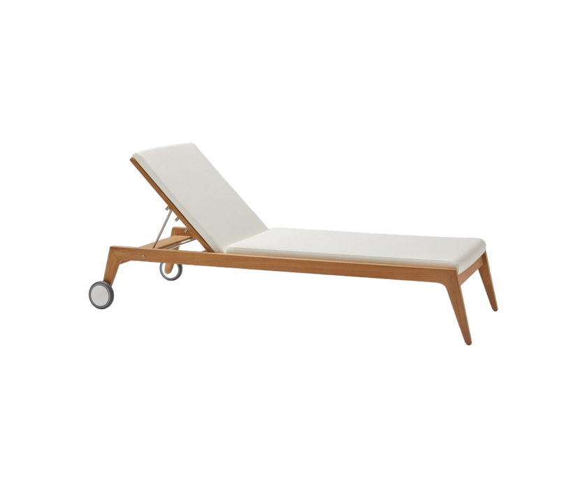 Contemporary Paralel Outdoor Chaise Lounge by Point | Casa Design Group