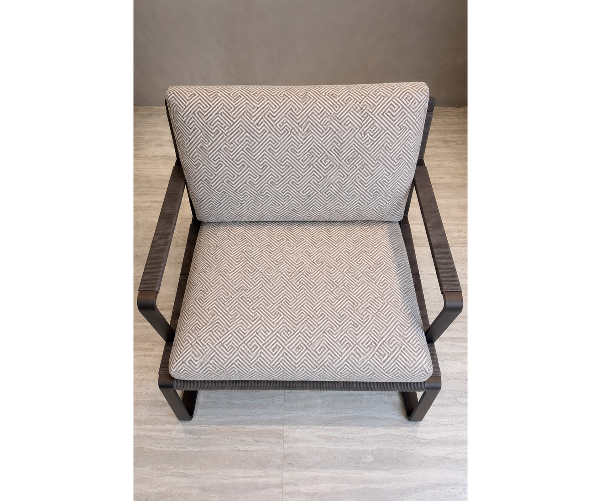 Phoenix armchair by Molteni&C designed by Vincent Van Duysen floor sample Casa Design Group
