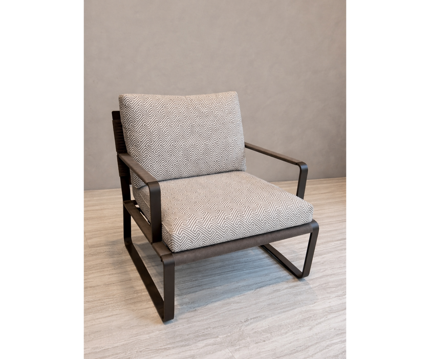 Phoenix armchair by Molteni&C designed by Vincent Van Duysen floor sample Casa Design Group