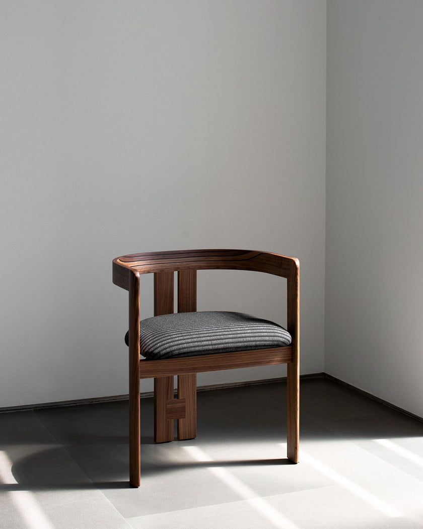 Pigreco iconic lounge chair by Tobia Scarpa for Tacchini | Casa Design Group