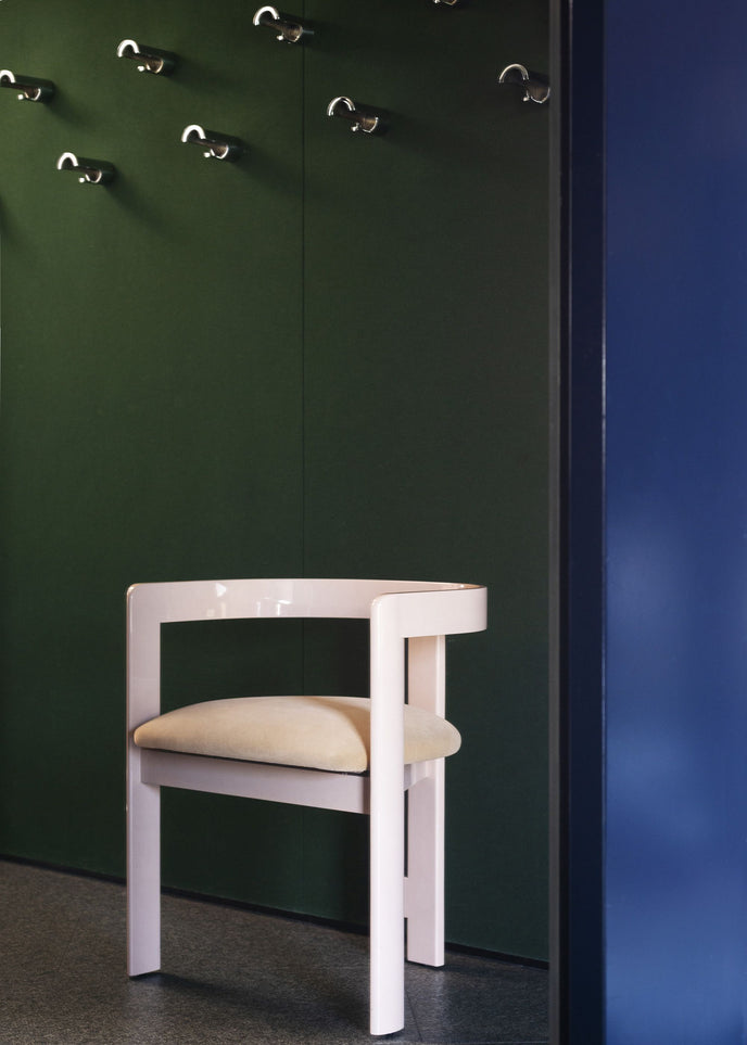 Pigreco iconic lounge chair by Tobia Scarpa for Tacchini | Casa Design Group