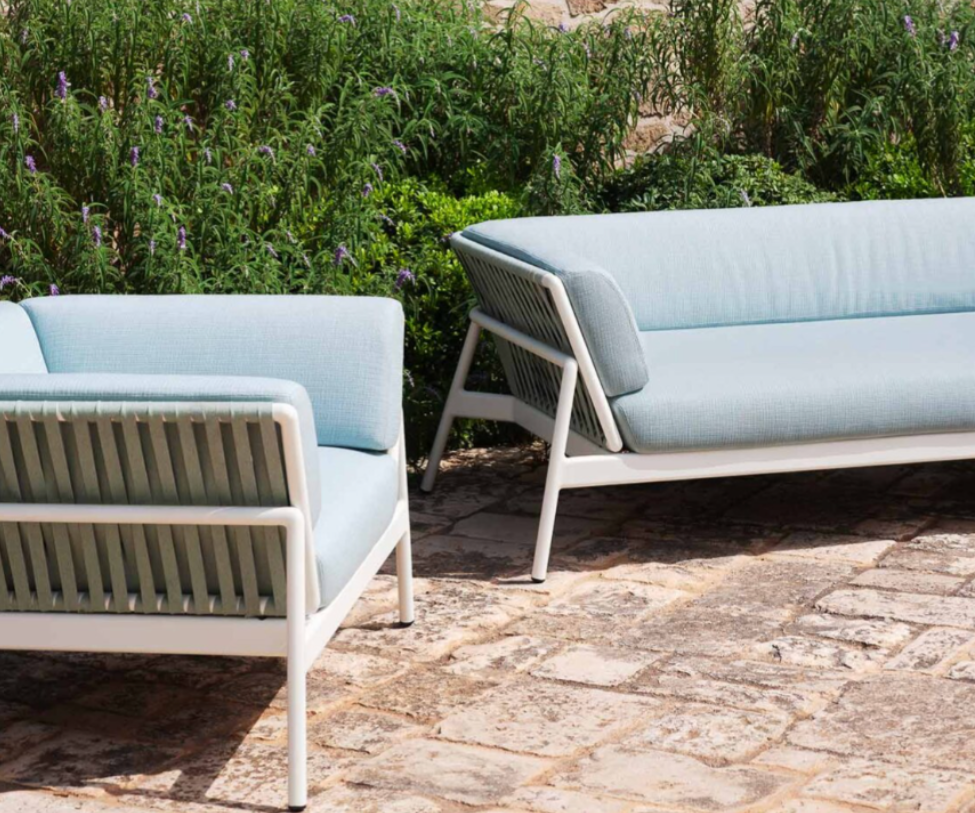 Sleek Piper 001 Outdoor Lounge Chair by Roda | Casa Design Group