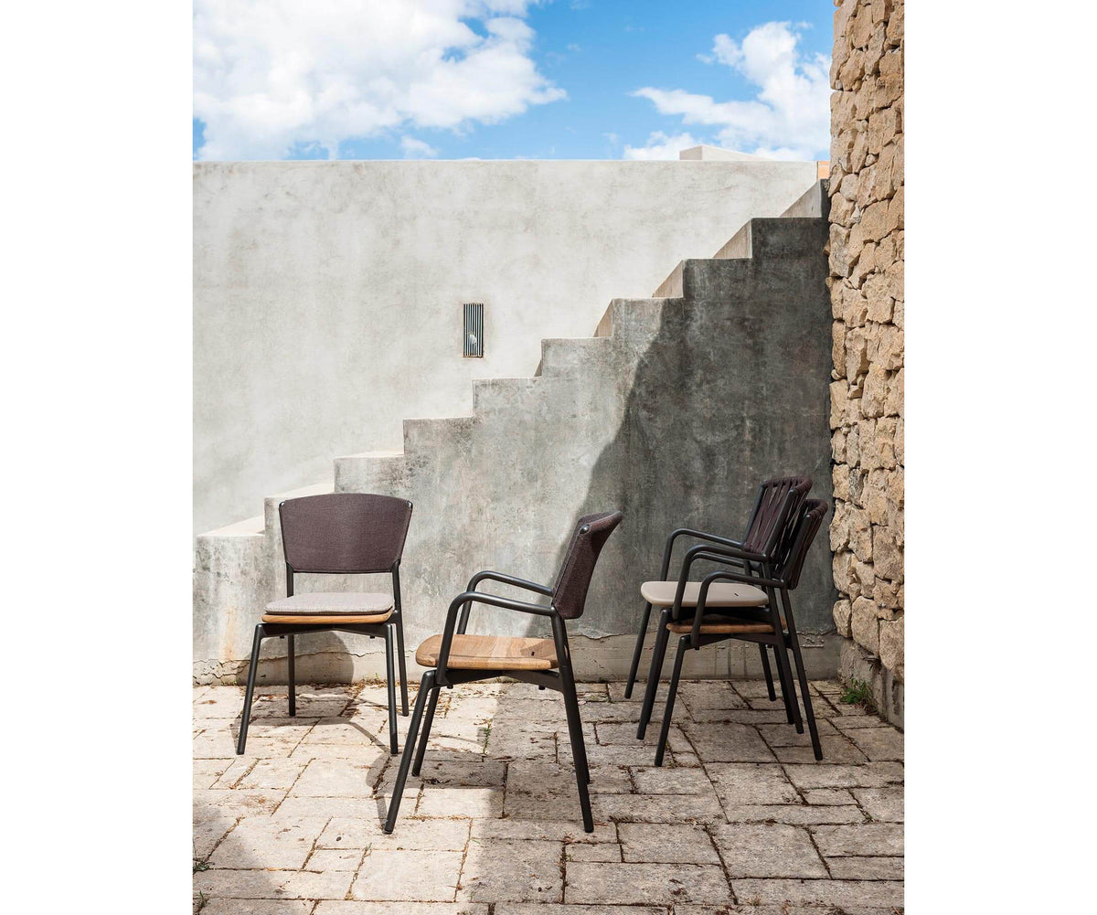 Modern Piper 020 Outdoor Dining Chair by Roda | Casa Design Group