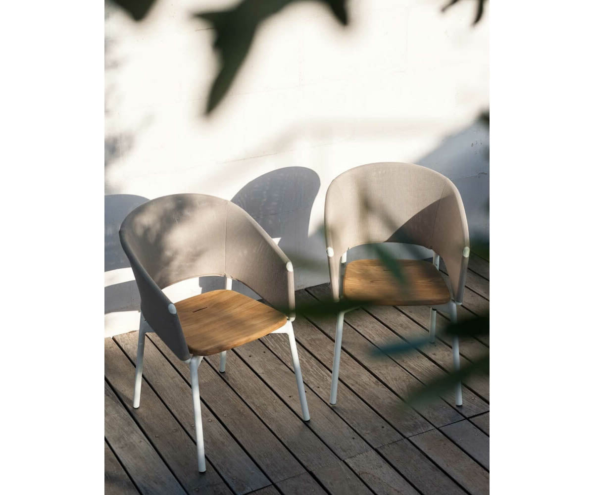 Modern Piper 022 Comfort Outdoor Dining Chair by Roda | Casa Design Group