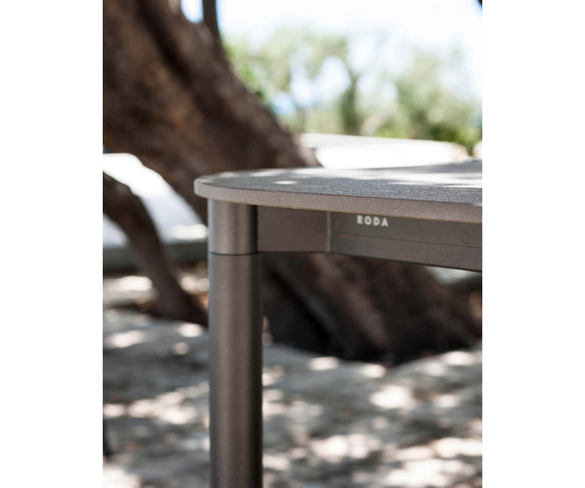 Elegant Piper 030 Extendable Outdoor Dining Table by Roda with Stainless Steel Frame |  Casa Design Group