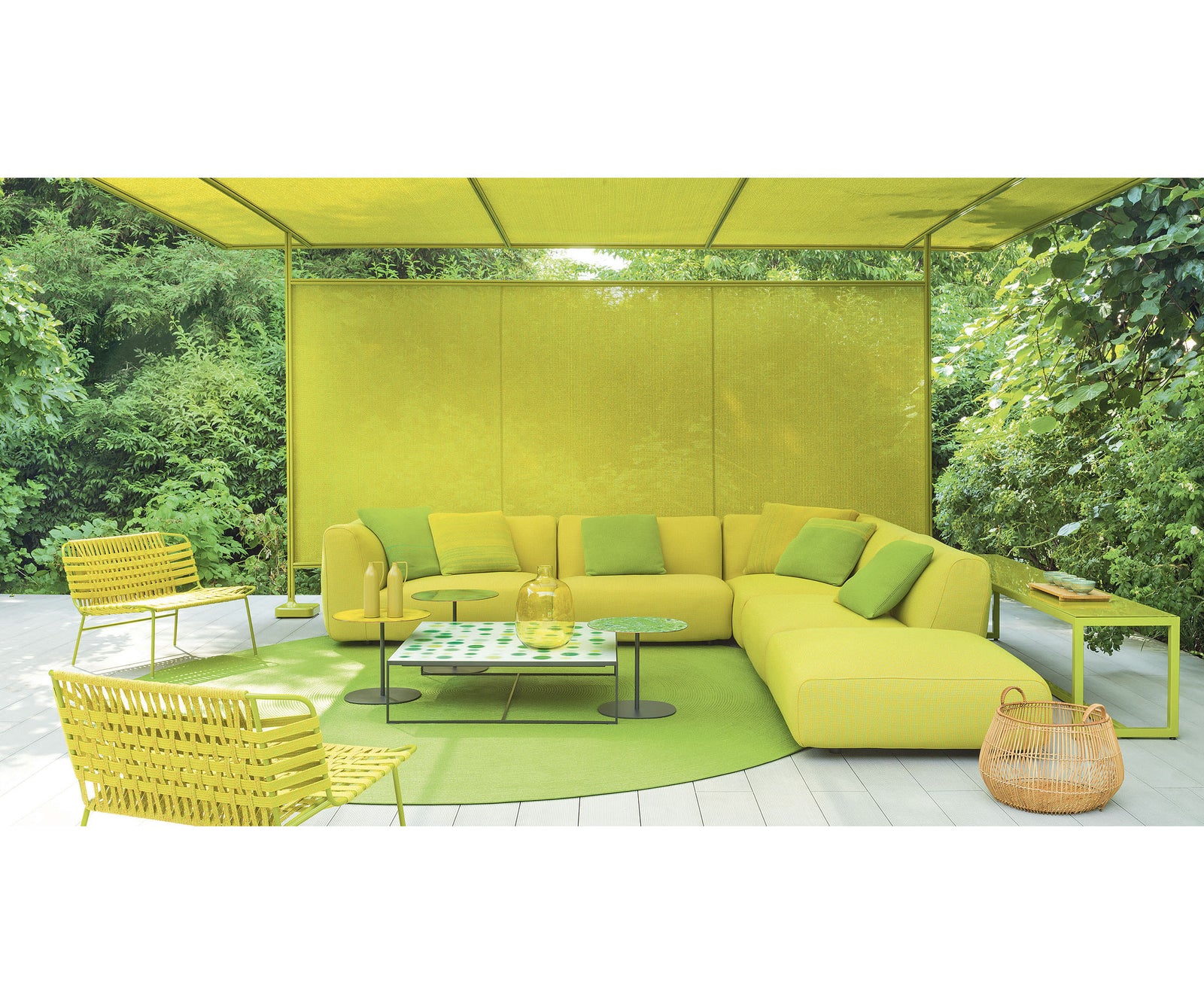 High End Pois Outdoor Coffee Table by Paola Lenti Casa Design Group