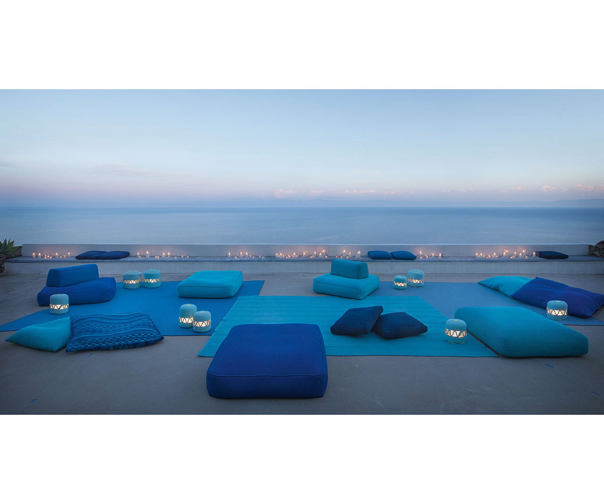 Ray Outdoor Rug by Paola Lenti | Modular design featuring solid and blend colors | Casa Design Group