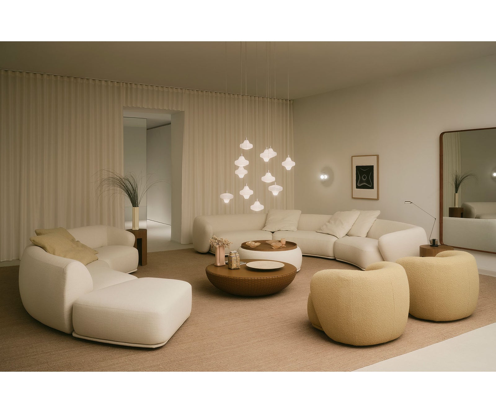 René Curved Modular Sofa by Meridiani with sculptural curved design