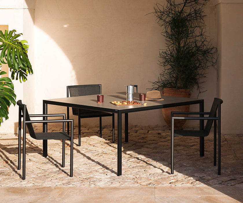 Plein Air Dining Table