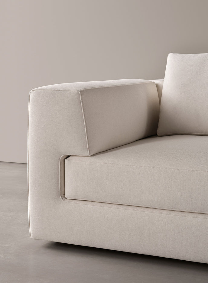 High End Roger Sofa Bed by Meridiani Casa Design Group