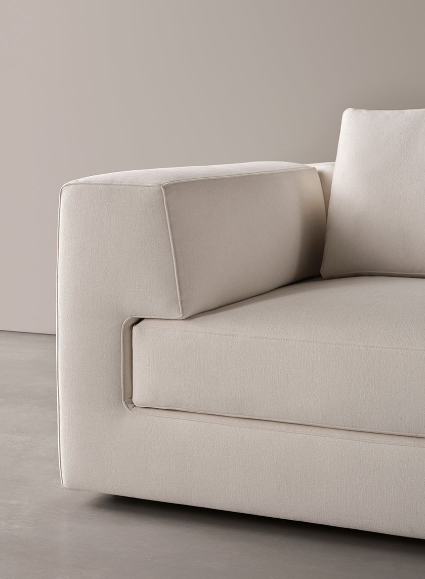 High End Roger Sofa Bed by Meridiani Casa Design Group