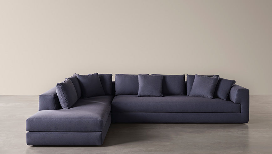 High End Roger Sofa Bed by Meridiani Casa Design Group