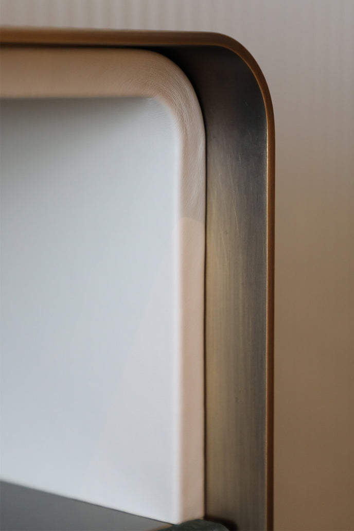 Rugiano Grace Contemporary Nightstand – Casa Design Group