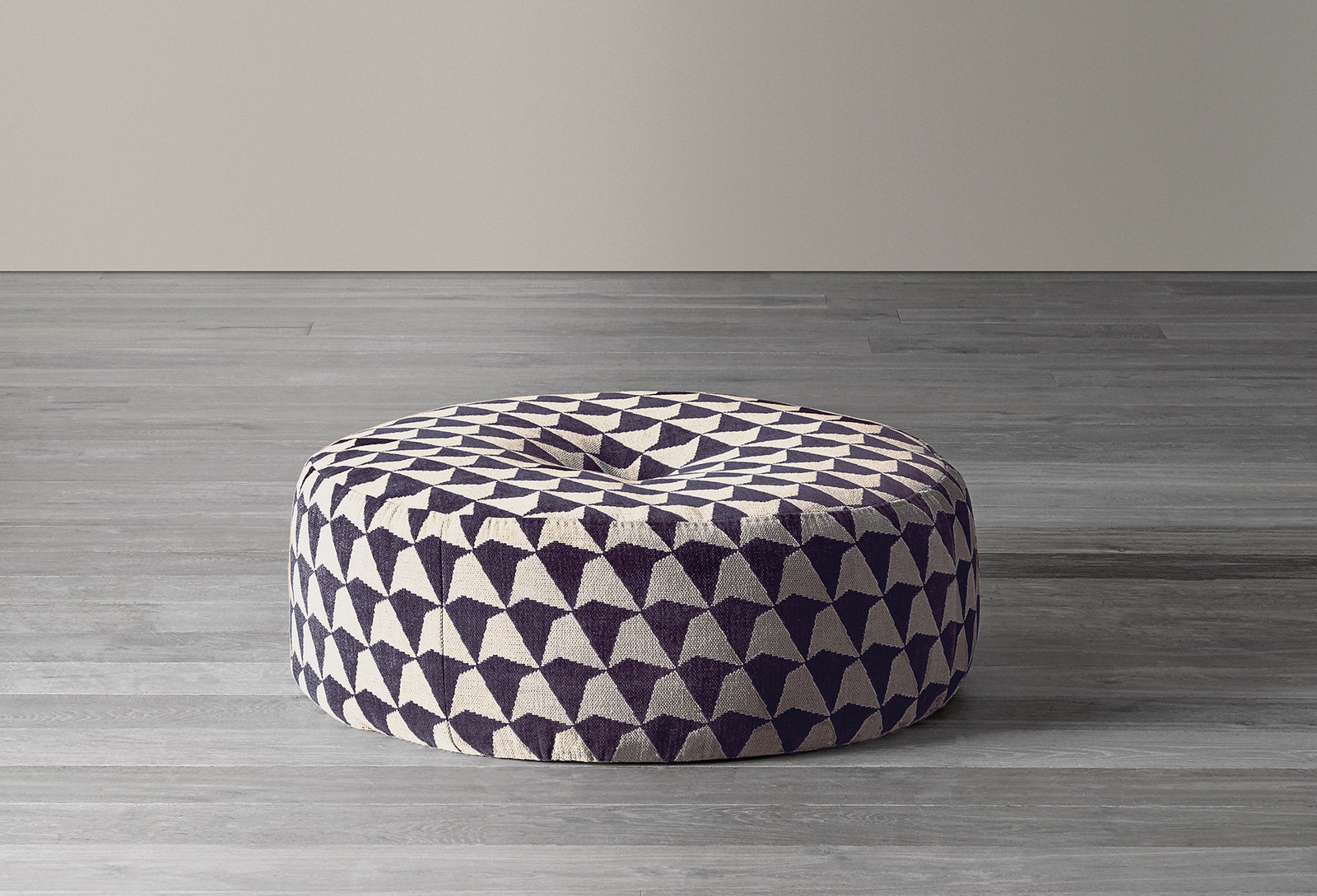 High End Scott Ottoman Bed by Meridiani Casa Design Group