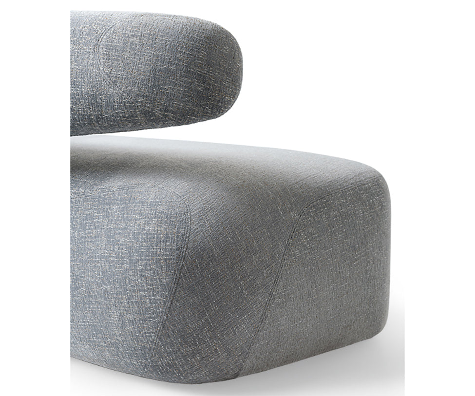 Seidon Sofa by Giorgetti sculptural two-seater sofa with contemporary Italian design | Casa Design Group