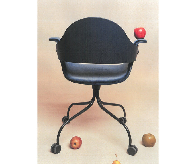 Contemporary Showtime Chair upholstered in fabric or leather by BD Barcelona Casa Design Group
