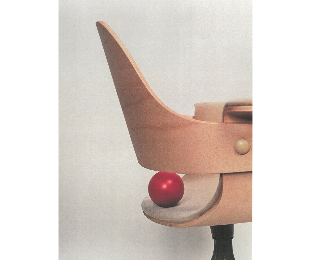 Contemporary Showtime Chair upholstered in fabric or leather by BD Barcelona Casa Design Group