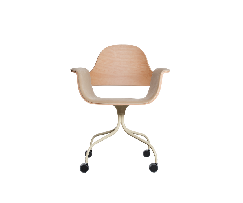 Contemporary Showtime Chair upholstered in fabric or leather by BD Barcelona Casa Design Group